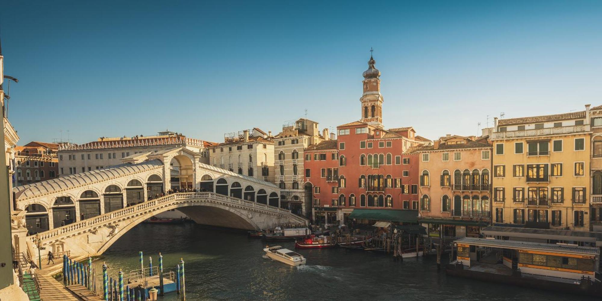 Glass House - Loft 2 Minutes To Rialto Bridge & View * Venecia
