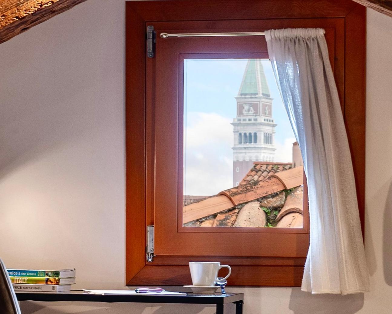 Glass House - Loft 2 Minutes To Rialto Bridge & View Venecia